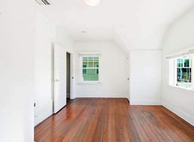 Photo - 921-923 30th Street Unit 921 30th Street