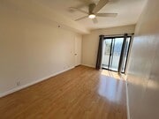 Photo - 730 W 4th St Unit 415