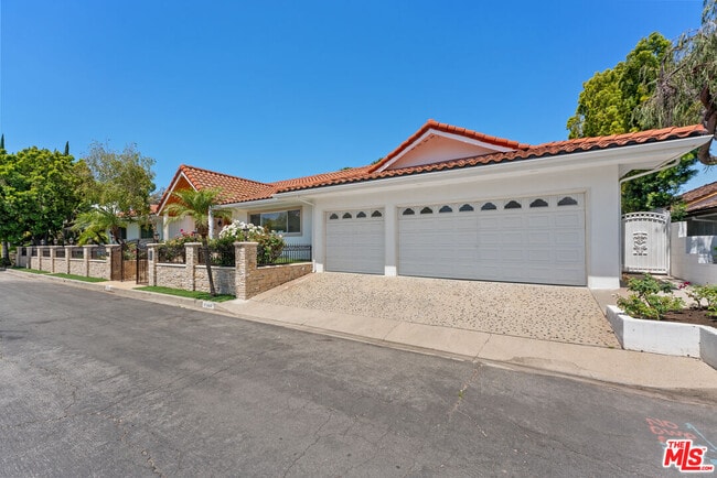 Photo - 4159 Regal Oak Dr