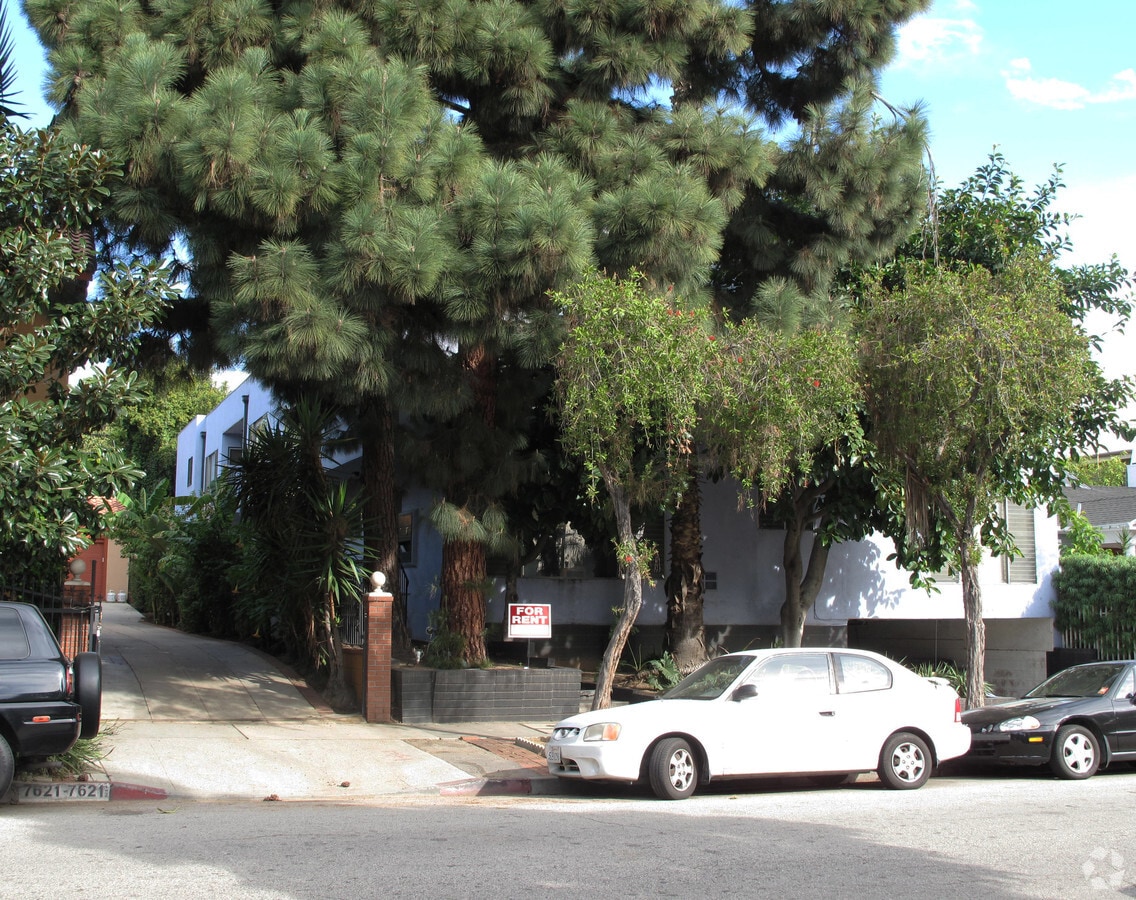 Photo - 7615 Norton Ave