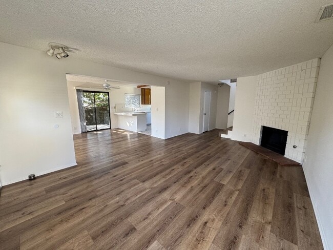 Photo - 1904 Harriman Ln