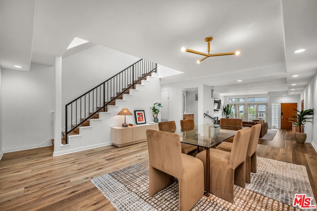 Photo - 20 Voyage St