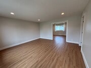 Photo - 271 Rochester St