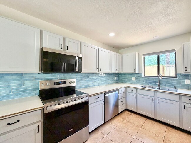 Photo - AVAILABLE NOW! GORGEOUS Two-Story 2 Bedroom 2 Bathroom Condo in Palm Desert