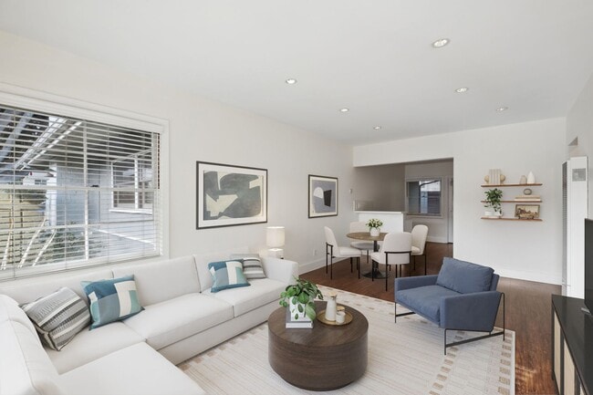 Photo - 2000 Clay St Unit 2002