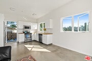 Photo - 2275 Ewing St