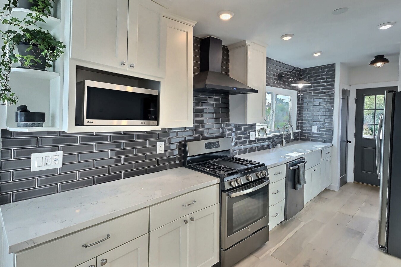 Photo - 1203 W 25th St House