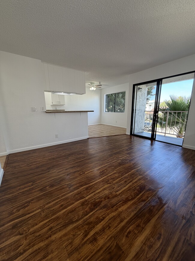 Photo - 4840 W 118th St Unit 1