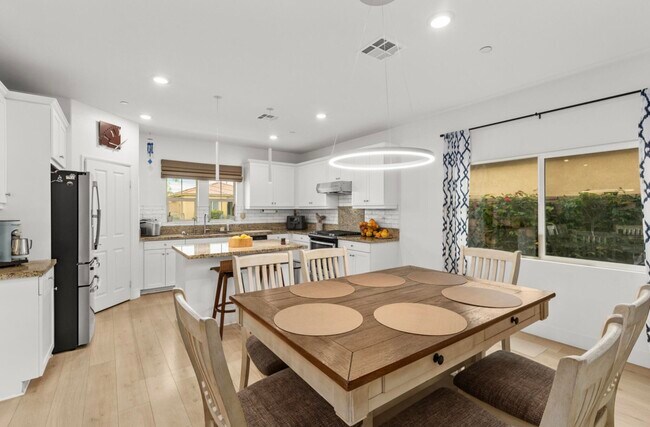 Photo - 67505 Rio Naches Rd