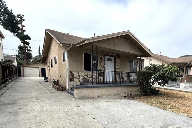 Photo - 1440 E 52nd St