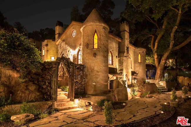 Photo - 8978 Wonderland Ave