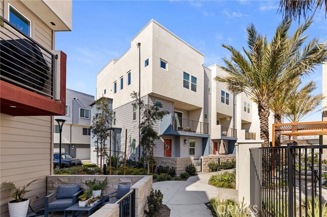 Photo - 1649 W Lincoln Ave Condo Unit 101
