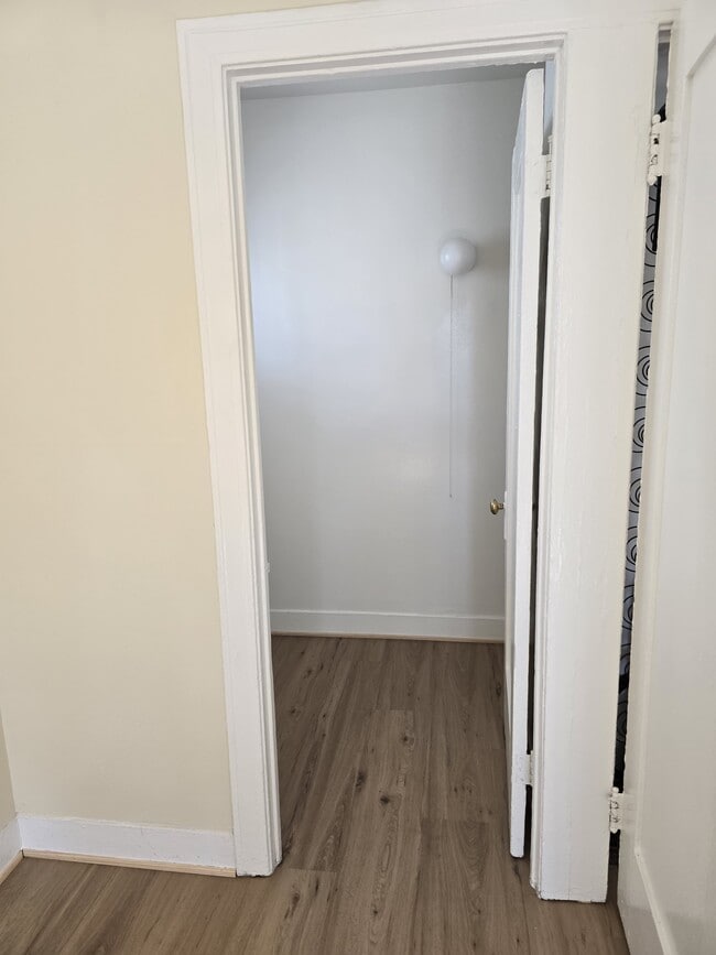 Photo - 2812 3/4 Hillcrest Dr Unit Hillcrest