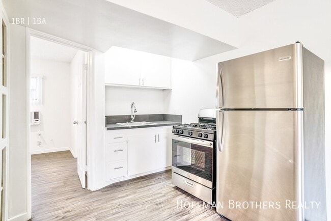 Photo - 4558 W 173rd St Unit G