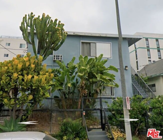 Building Photo - 1022 S Catalina St Unit #1 Rental