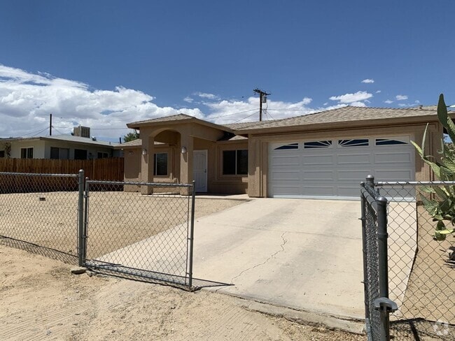 Building Photo - AVAILABLE NOW $200 off First Month Rent Rental