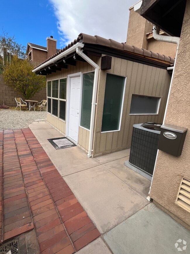 Building Photo - 36543 Firenze Dr Unit Cozy Rental
