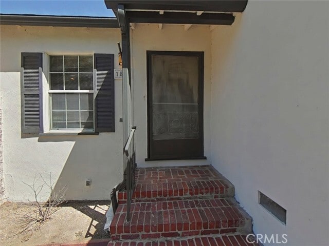 Building Photo - 1827 Oakwood Ave