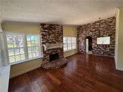 Photo - 2490 Michigan Dr