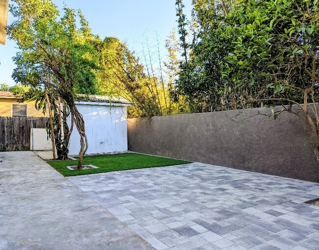 Photo - 927 Freeman Ave