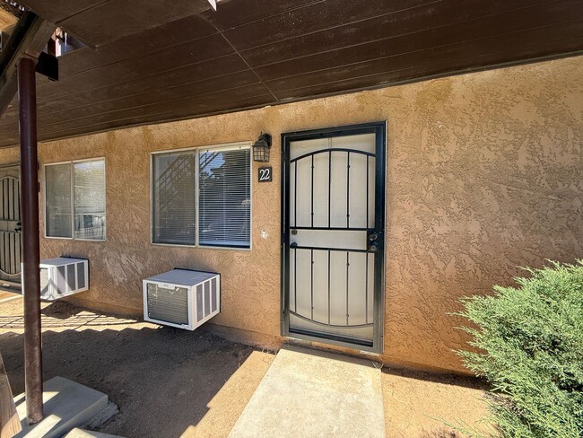 Photo - Palmdale Apartment 2 bedroom Unit 22