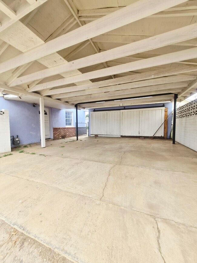 Photo - 737 Edgar Ave