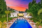 Photo - 703 N Maple Dr House