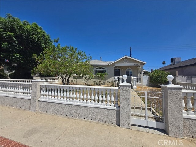 Photo - 11522 Laurel Canyon Blvd House