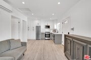 Photo - 14644 Runnymede St