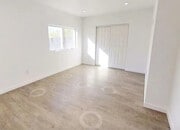 Photo - 570 N Cambridge St