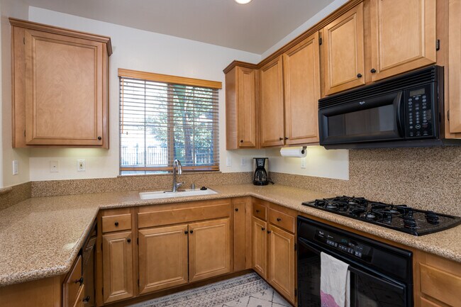 Photo - 2802 Bellezza Dr