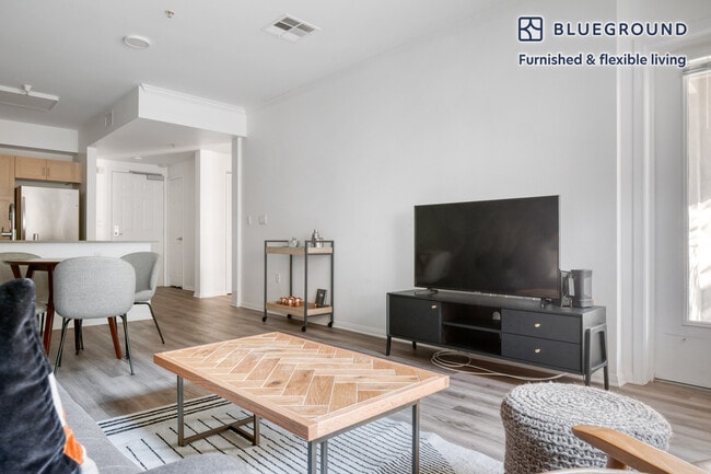 Photo - 1724 Highland Ave Unit FL6-ID199