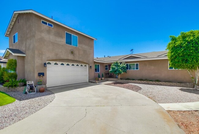 Wonderful SINGLE FAMILY Home with 2 Units ... - Wonderful SINGLE FAMILY Home with 2 Units ...