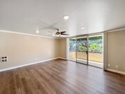 Photo - Beautiful 1B/1BA Upgraded Condo In La Joll... Unit 182