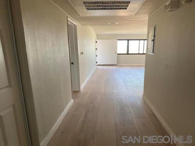 Photo - 811 W Nutmeg St Unit 402