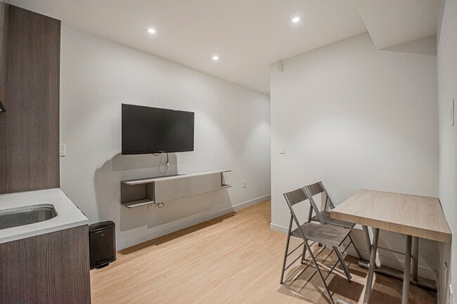 Photo - 5869.5B W 88th St Unit 5869.5B