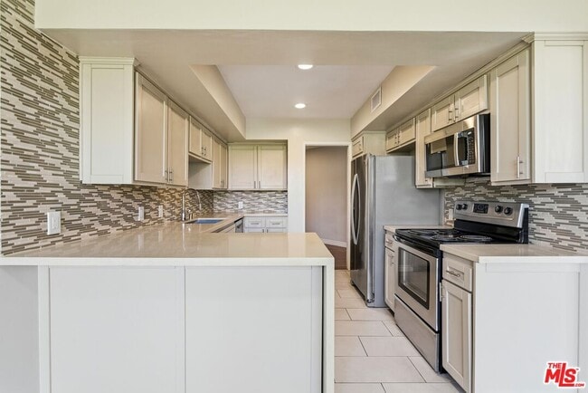 Photo - 1230 Princeton St Unit 7