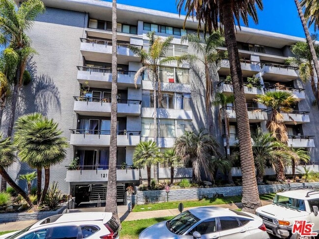 Photo - 121 S Palm Dr Unit 601