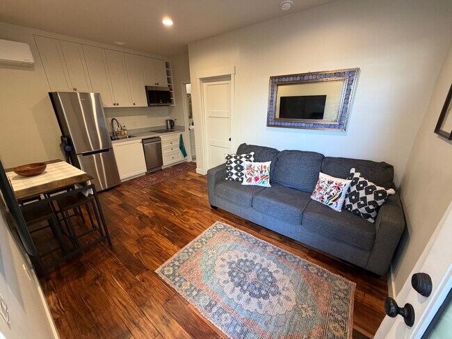 Photo - 1978 Emerald St