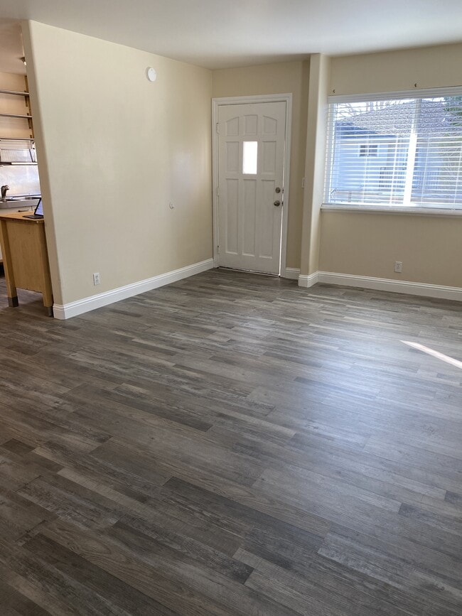 Photo - 2607 Anchor Ave