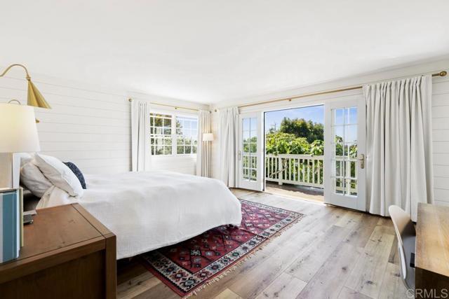 Photo - 561 N Rios Ave