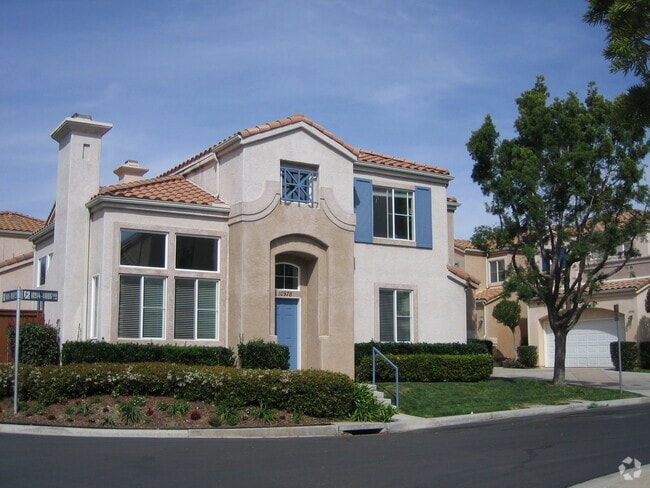 Building Photo - 10978 Caminito Arcada Unit MBR Rental