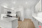 Photo - 1832 S Barrington Ave Apartment Unit 304