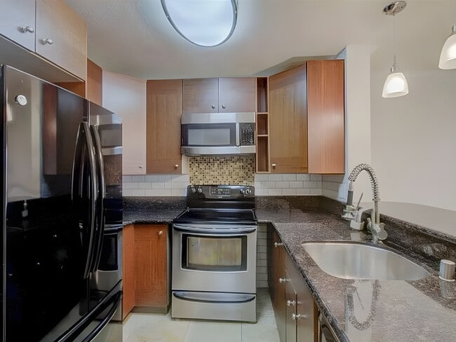 Photo - 3550 Lebon Dr Unit 6123