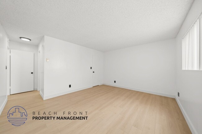 Photo - 925 N. Inglewood Ave.