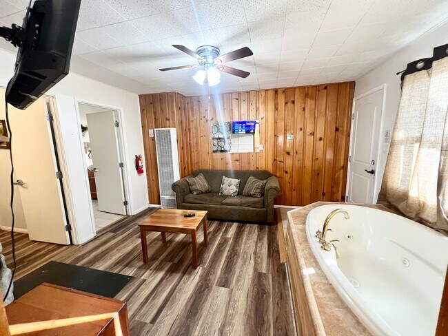 Photo - 877 Tulip Ln Unit Timberhaven Lodge  1