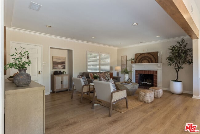 Photo - 3544 Gardenia Ave
