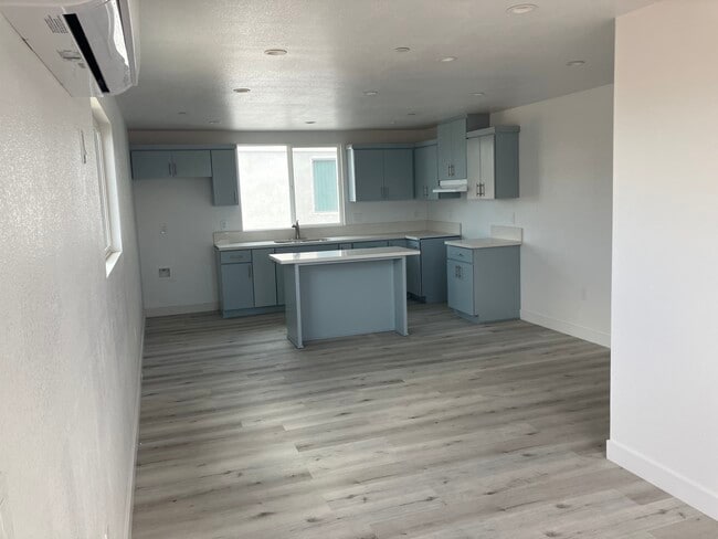 Building Photo - 11033 Burin Ave Rental