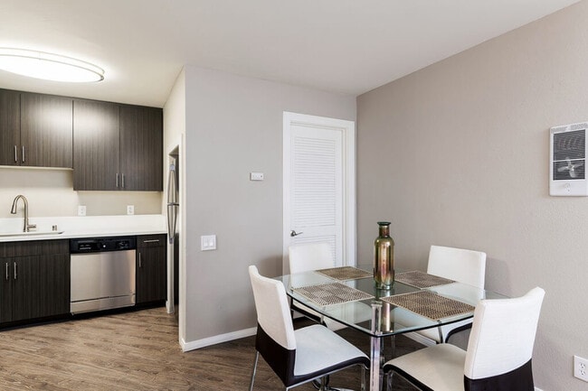 Photo - Village Square Apartments