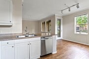 Photo - Irvine 2 Bed, 2 Bath With Amenities!! House